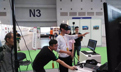 影視動(dòng)畫學(xué)院全媒體互動(dòng)展廳亮相文創(chuàng)展會(huì)，引領(lǐng)數(shù)字文化創(chuàng)意軟件新潮流